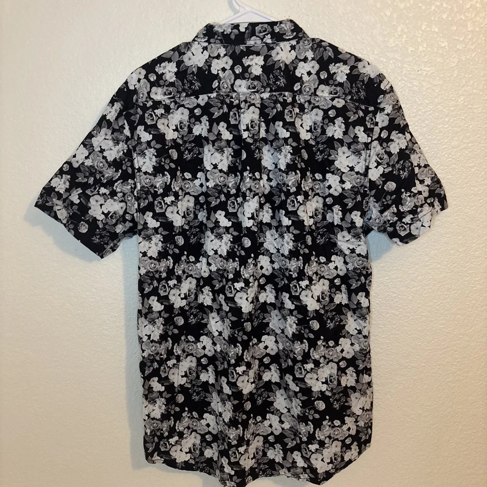 Levi's Men's XL  Classic Camper Relaxed Hawaiian Floral Hipster‎ Red Tab Shirt